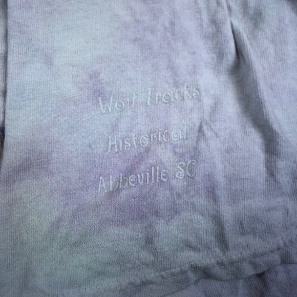 The Mountain Black and White Graphic Tee - Picture 4 of 7